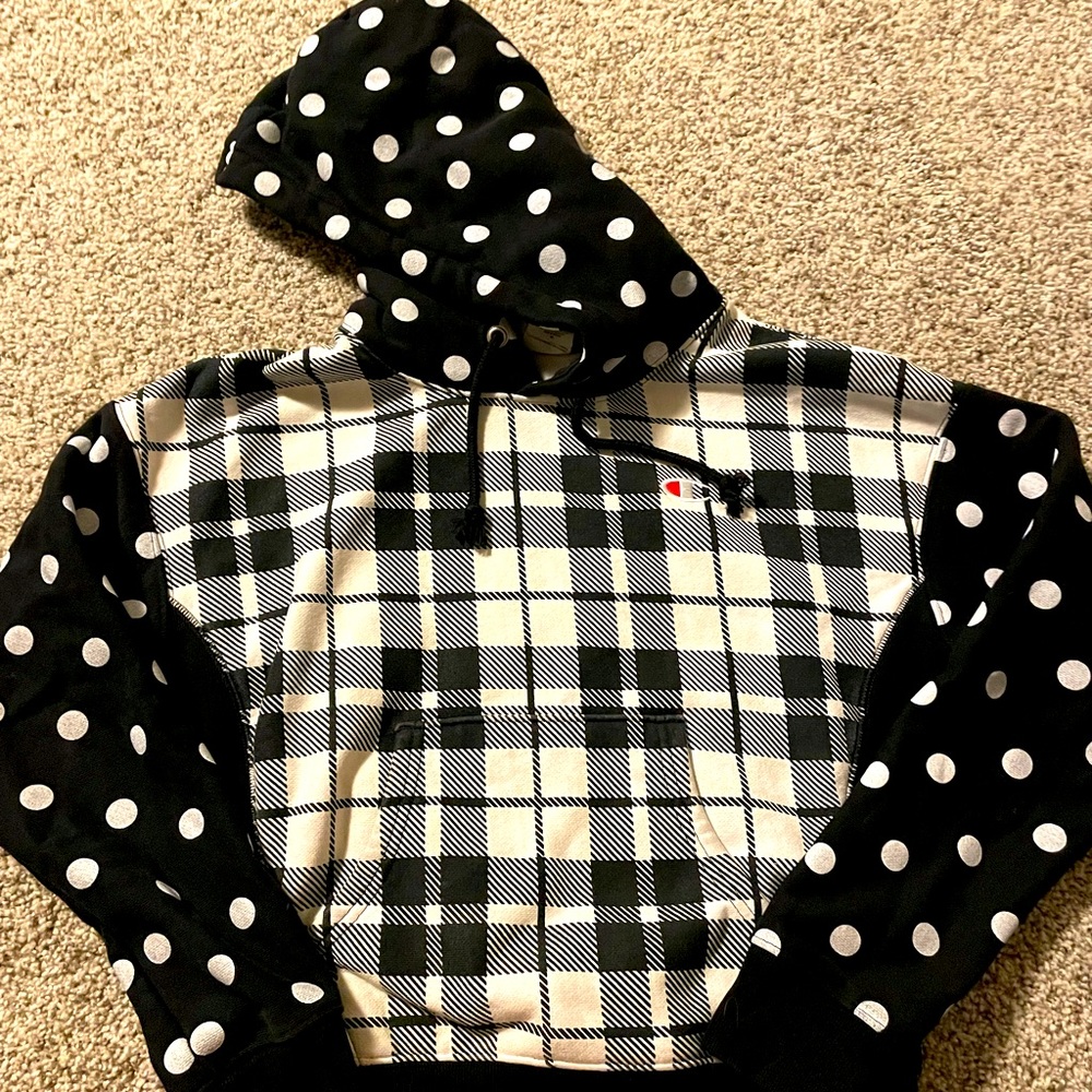 Urban outfitters Champion hoodie sweatshirt, xs